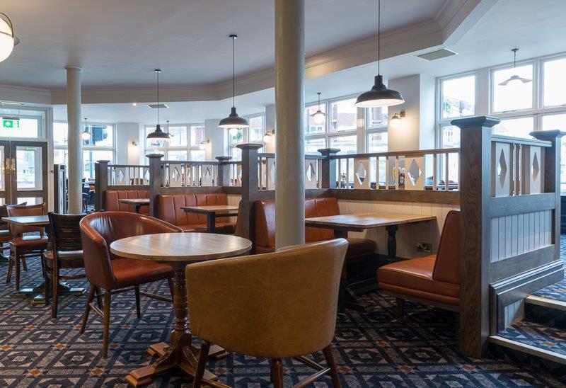 Pilgrims Progress Wetherspoon Bedford Exteriör bild